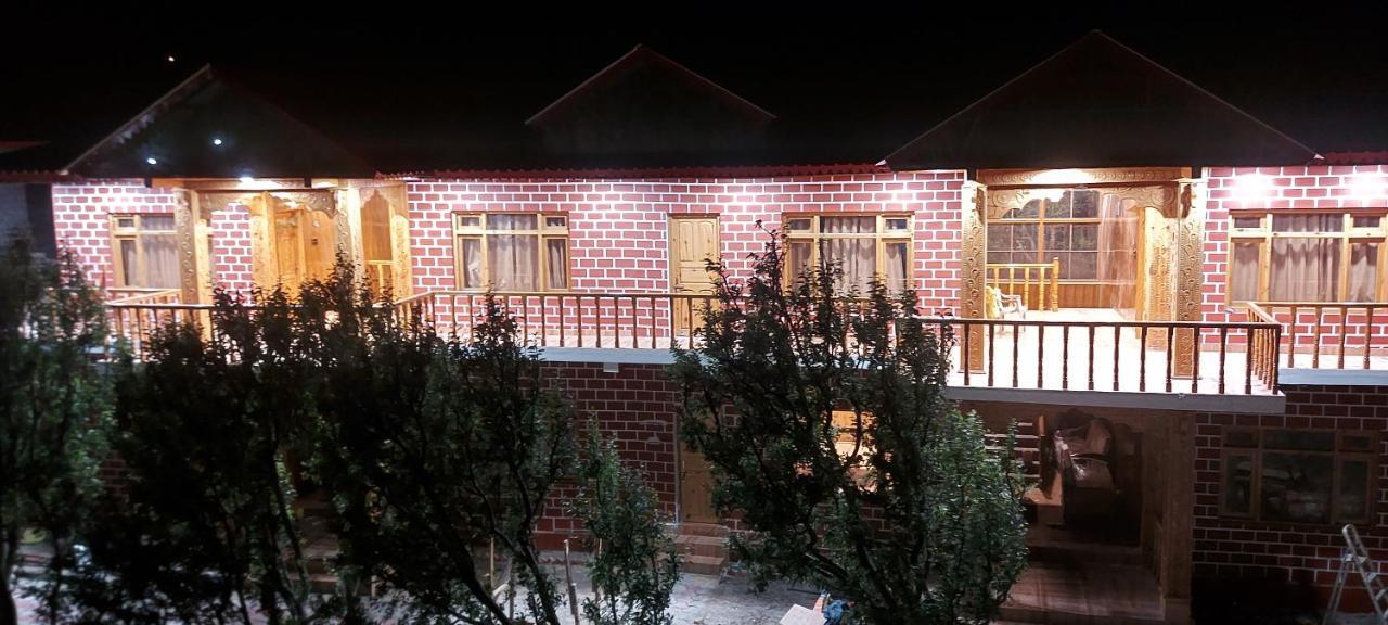 Hotel Royal Hillcrest Harsil Bagian luar foto