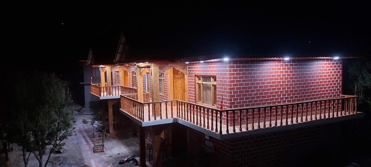 Hotel Royal Hillcrest Harsil Bagian luar foto