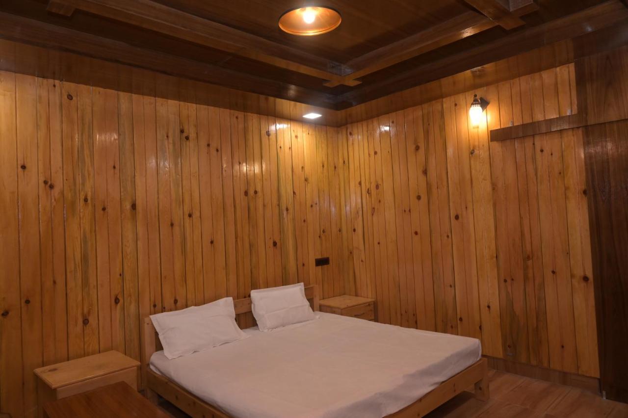 Hotel Royal Hillcrest Harsil Bagian luar foto