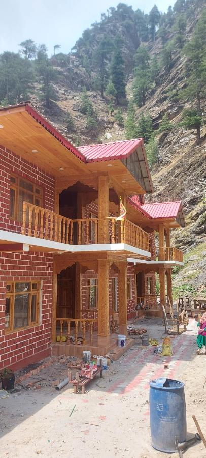 Hotel Royal Hillcrest Harsil Bagian luar foto