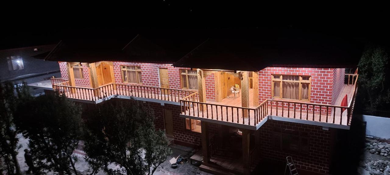 Hotel Royal Hillcrest Harsil Bagian luar foto